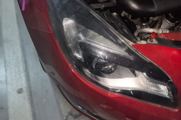 Used Buick Regal 2015 1.6T Elite Tech Model Right Front Headlight