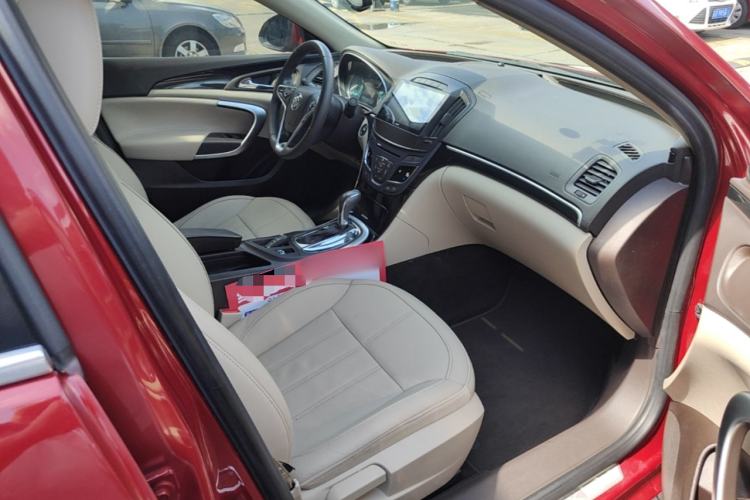 Used Buick Regal 2015 2.0L Elite Fashion Edition Right Front Seat