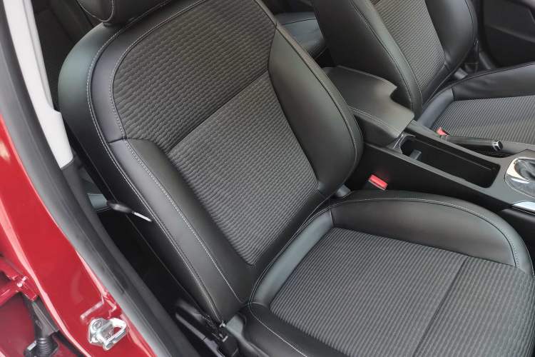 Used Buick Regal 2015 1.6T Leading Technology Model Right Front Seat