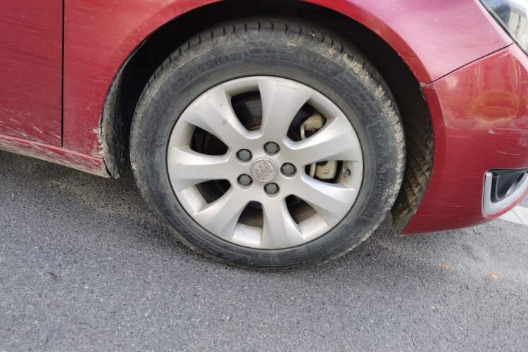 Used Buick Regal 2015 1.6T Fashion Tech Model Right Front Wheel Hub