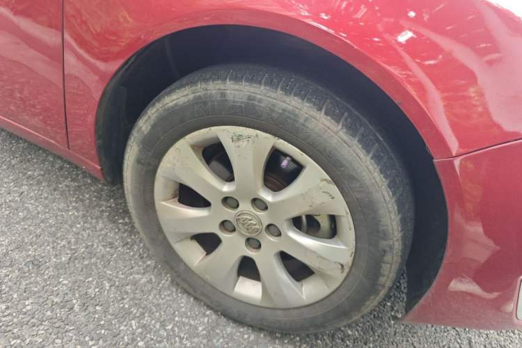 Used Buick Regal 2015 1.6T Fashion Tech Model Right Front Wheel Hub