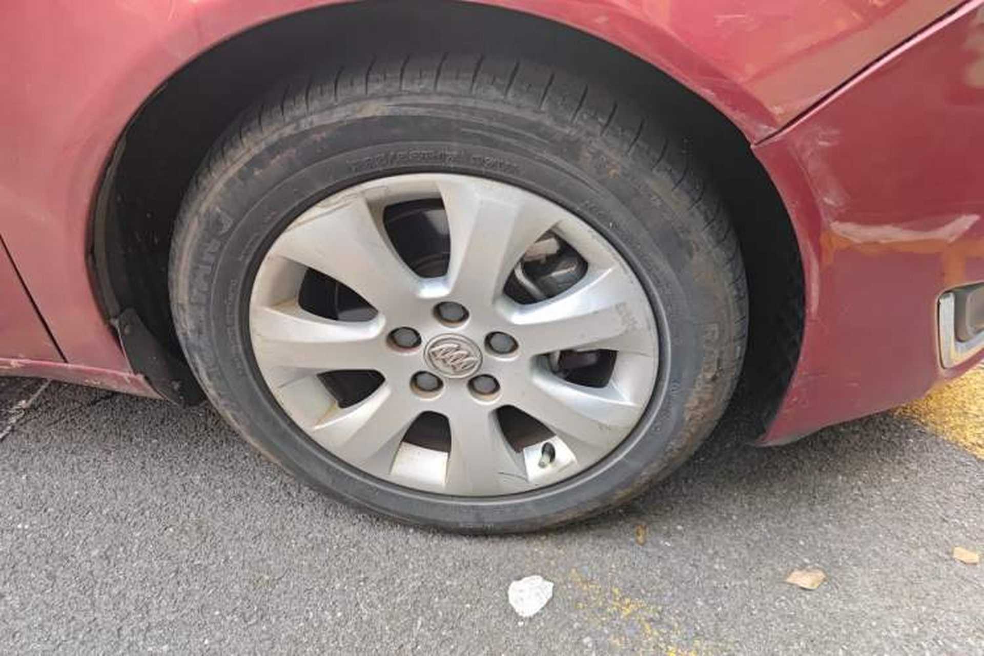 Used Buick Regal 2015 1.6T Elite Tech Model Right Front Wheel Hub