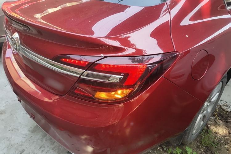 Used Buick Regal 2015 2.0L Leading Fashion Edition Right Rear Taillight