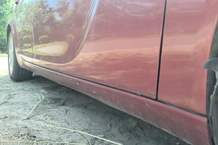 Used Buick Regal 2015 1.6T Leading Technology Model Right Side Sill
