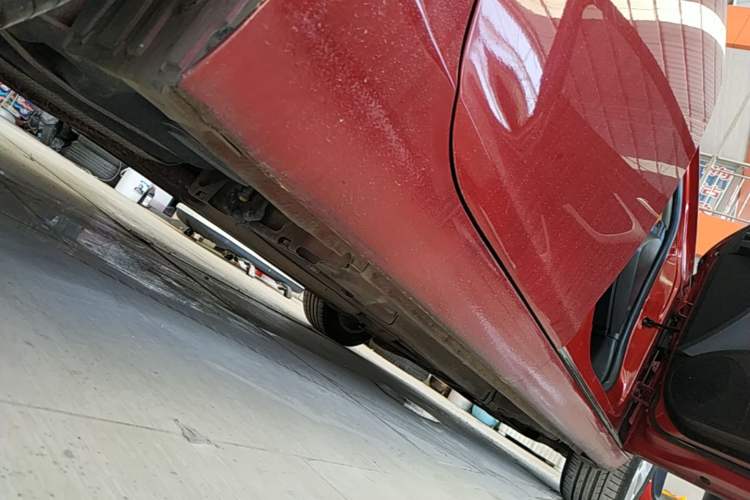 Used Buick Regal 2015 1.6T Leading Technology Model Right Side Sill