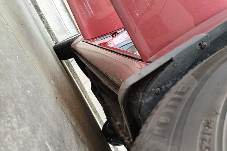 Used Buick Regal 2015 2.0L Leading Fashion Edition Right Side Sill