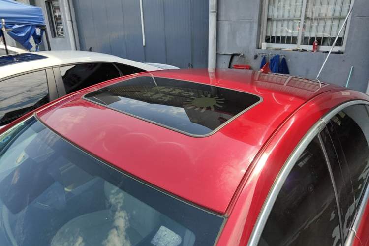 Used Buick Regal 2015 2.0L Elite Fashion Edition Roof
