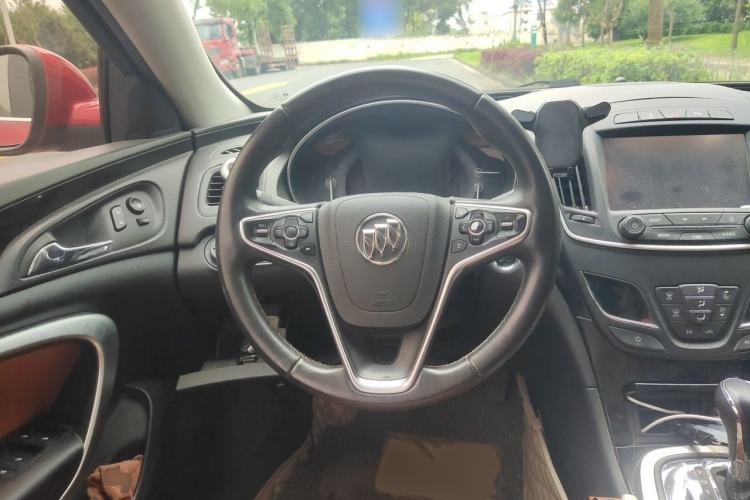 Used Buick Regal 2015 1.6T Elite Tech Model Steering Wheel