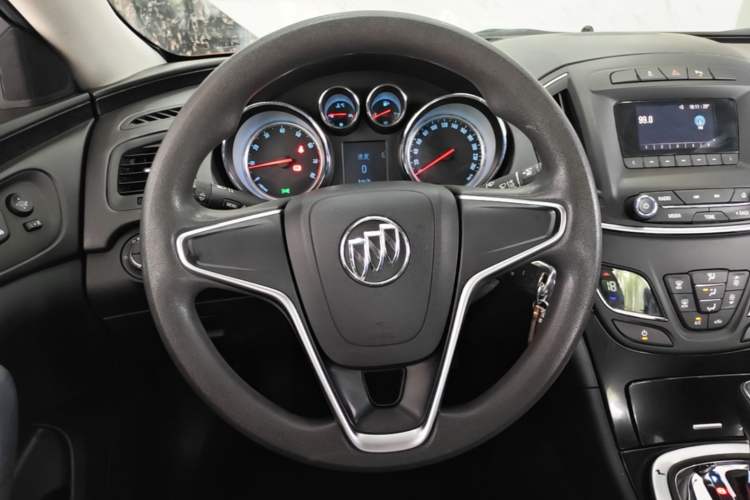 Used Buick Regal 2015 1.6T Leading Technology Model Steering Wheel