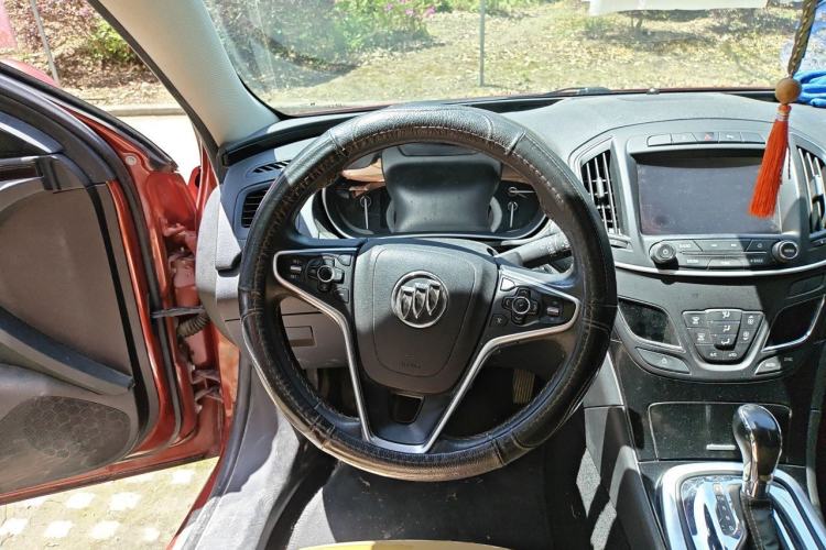 Used Buick Regal 2015 1.6T Elite Tech Model Steering Wheel
