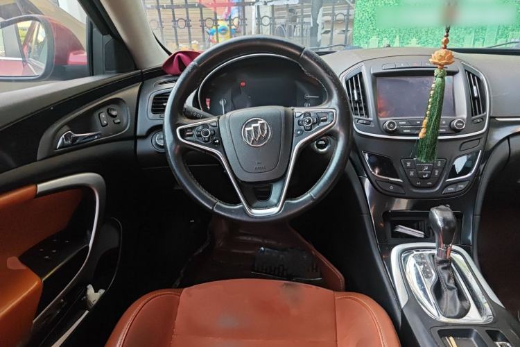Used Buick Regal 2015 1.6T Elite Tech Model Steering Wheel
