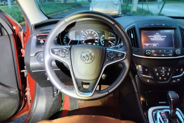 Used Buick Regal 2015 1.6T Elite Tech Model Steering Wheel