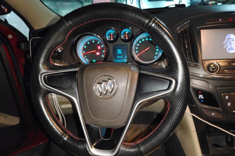 Used Buick Regal 2015 2.0L Leading Fashion Edition Steering Wheel