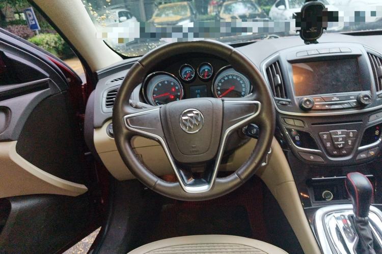 Used Buick Regal 2015 2.0L Leading Fashion Edition Steering Wheel