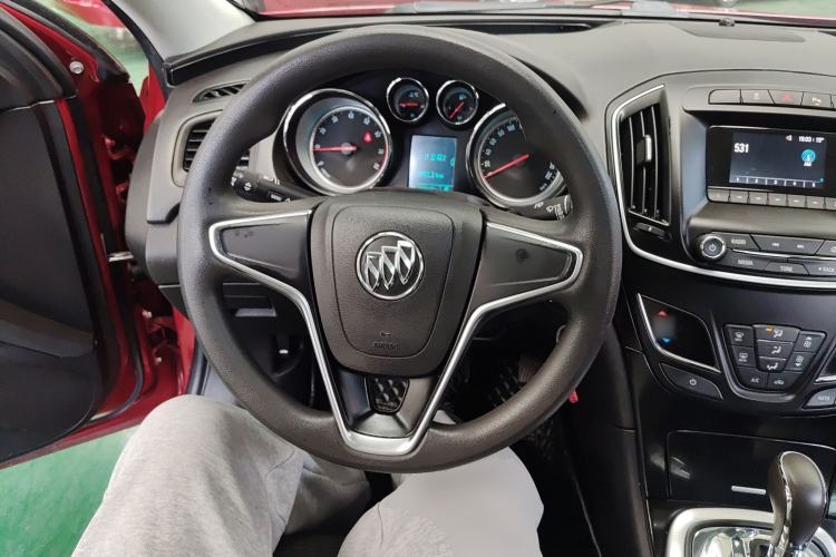 Used Buick Regal 2015 1.6T Leading Technology Model Steering Wheel