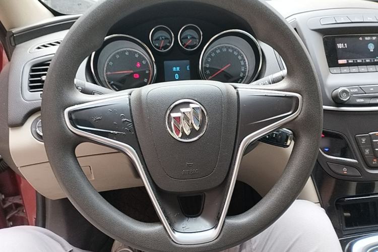 Used Buick Regal 2015 2.0L Leading Fashion Edition Steering Wheel