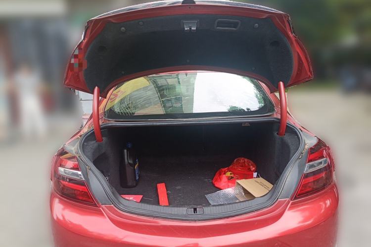 Used Buick Regal 2015 1.6T Fashion Tech Model Trunk