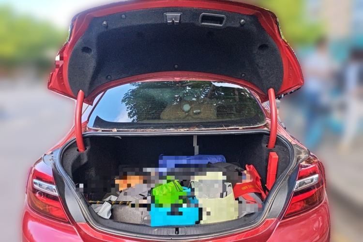 Used Buick Regal 2015 2.0L Elite Fashion Edition Trunk