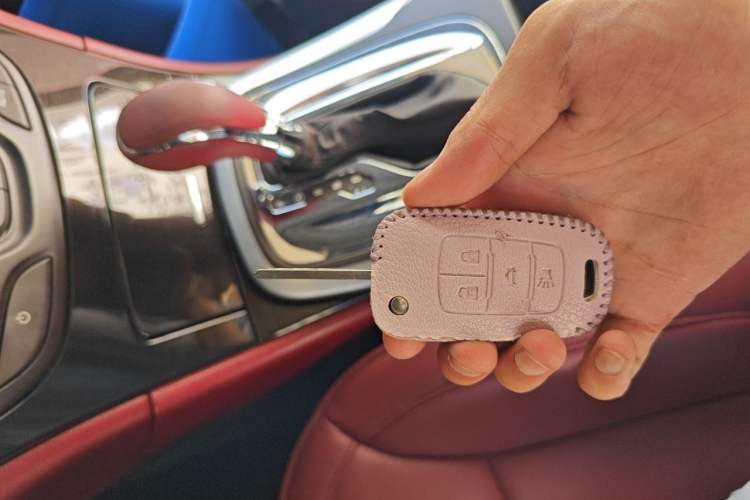 Used Buick Regal 2015 2.0L Leading Fashion Edition Vehicle Key