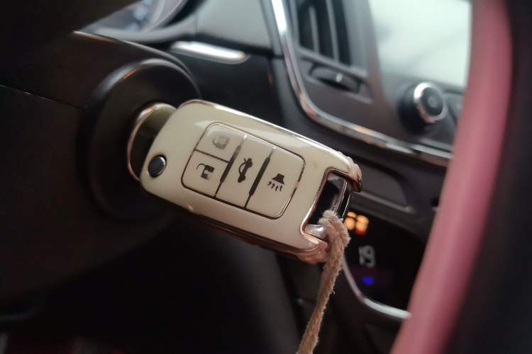 Used Buick Regal 2015 1.6T Leading Technology Model Vehicle Key