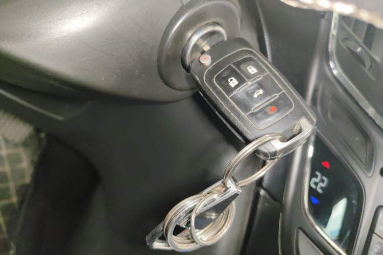Used Buick Regal 2015 1.6T Leading Technology Model Vehicle Key