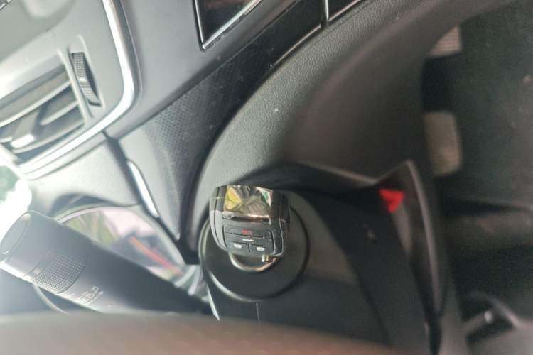 Used Buick Regal 2015 1.6T Fashion Tech Model Vehicle Key