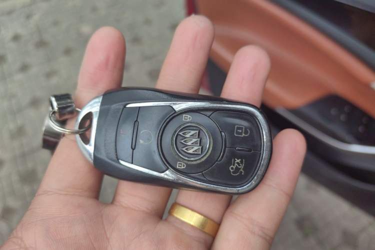 Used Buick Regal 2015 1.6T Elite Tech Model Vehicle Key