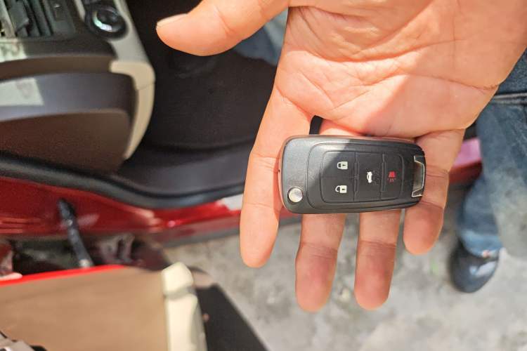Used Buick Regal 2015 2.0L Elite Fashion Edition Vehicle Key