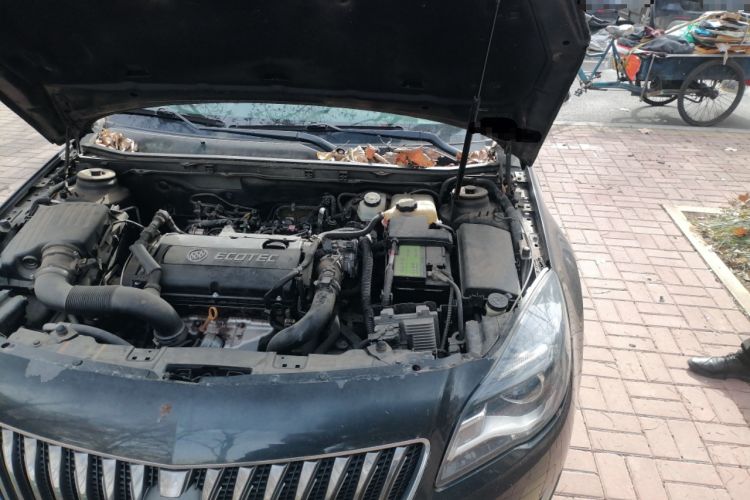 Used Buick Regal 2015 1.6T Leading Technology Model Engine Bay Left