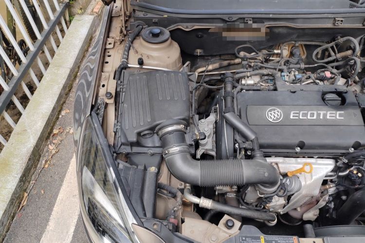 Used Buick Regal 2015 1.6T Leading Technology Model Engine Bay Right