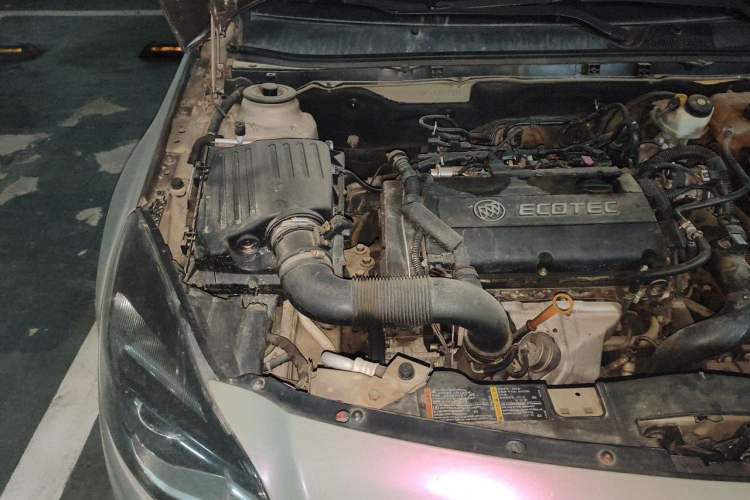 Used Buick Regal 2015 1.6T Leading Technology Model Engine Bay Right