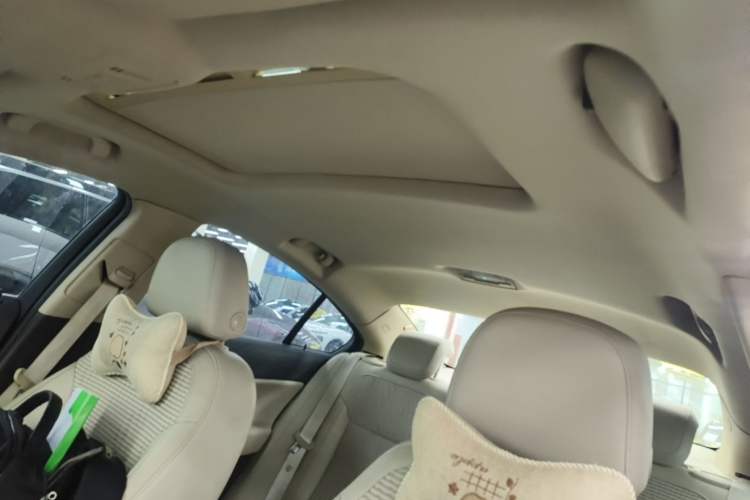 Used Buick Regal 2015 2.0L Leading Fashion Edition Headliner