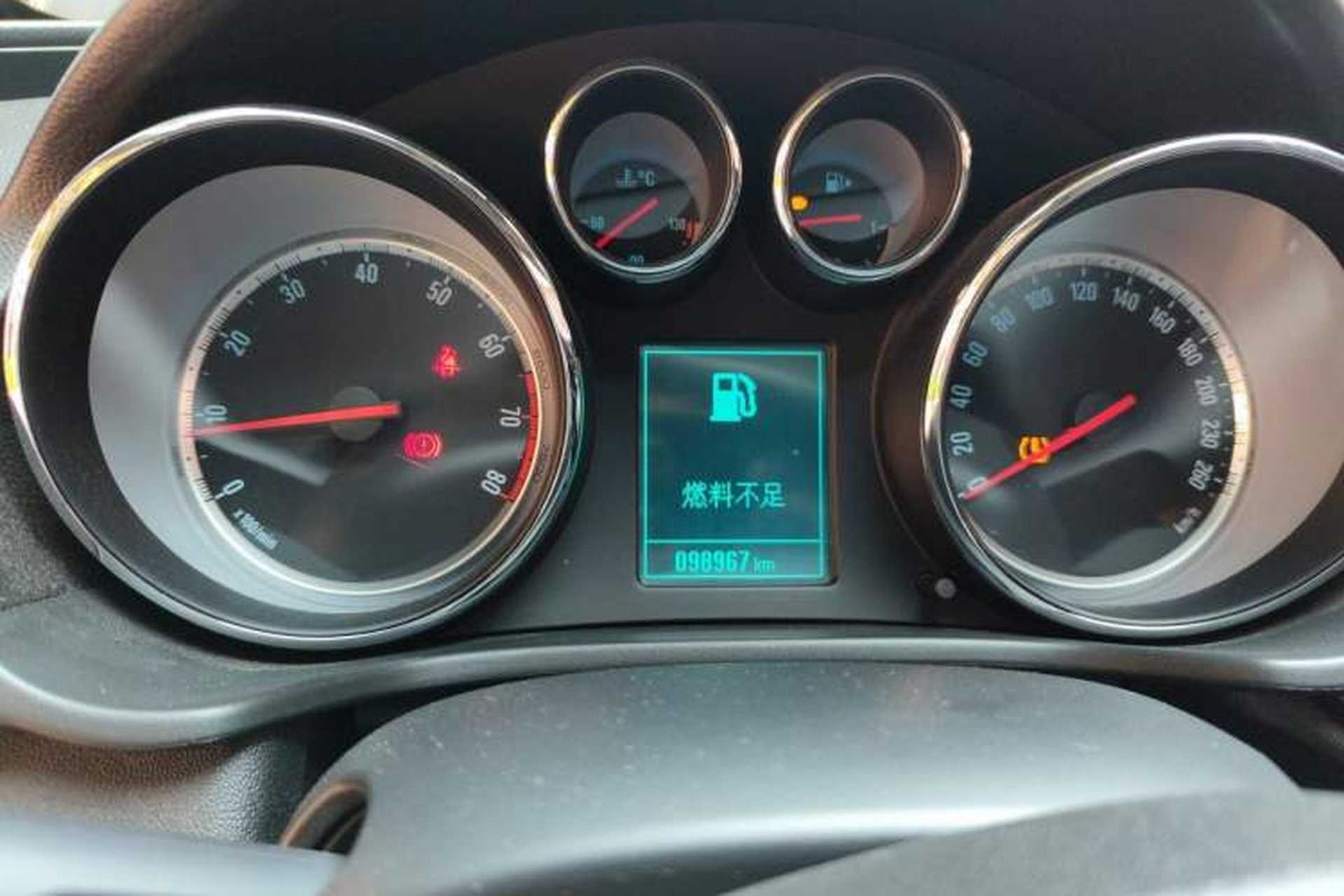 Used Buick Regal 2015 1.6T Fashion Tech Model Instrument Cluster