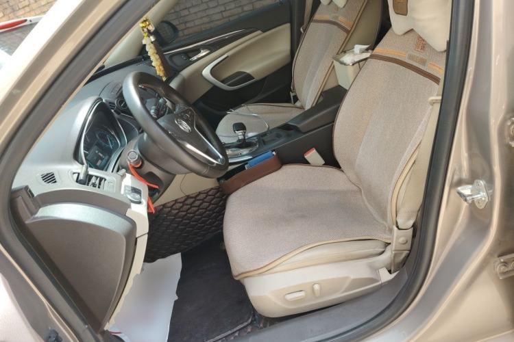 Used Buick Regal 2015 2.0L Elite Fashion Edition Left Front Seat