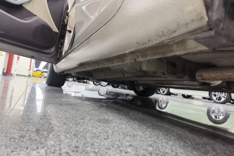 Used Buick Regal 2015 2.0L Leading Fashion Edition Left Side Sill