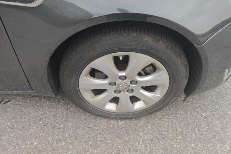 Used Buick Regal 2015 1.6T Elite Tech Model Right Front Wheel Hub