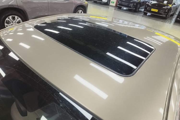 Used Buick Regal 2015 2.0L Leading Fashion Edition Roof