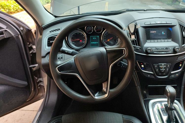 Used Buick Regal 2015 1.6T Fashion Tech Model Steering Wheel