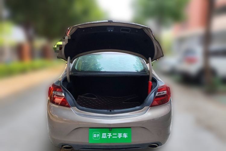 Used Buick Regal 2015 1.6T Fashion Tech Model Trunk