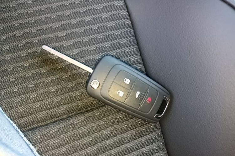 Used Buick Regal 2015 1.6T Leading Technology Model Vehicle Key