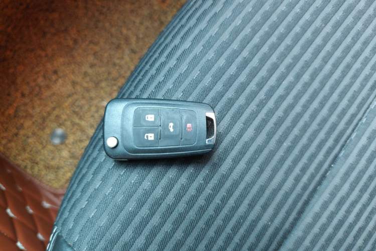 Used Buick Regal 2015 1.6T Fashion Tech Model Vehicle Key