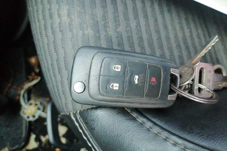 Used Buick Regal 2015 1.6T Leading Technology Model Vehicle Key
