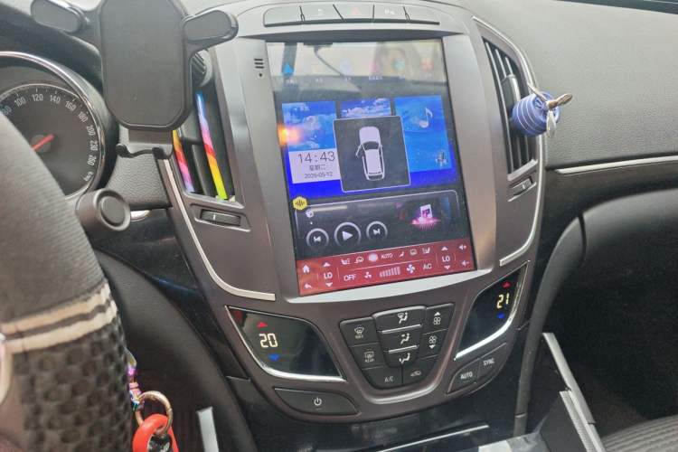 Used Buick Regal 2015 1.6T Leading Technology Model Audio And AC Panel