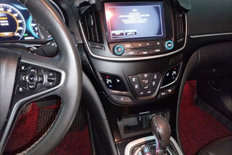 Used Buick Regal 2015 1.6T Elite Tech Model Audio And AC Panel