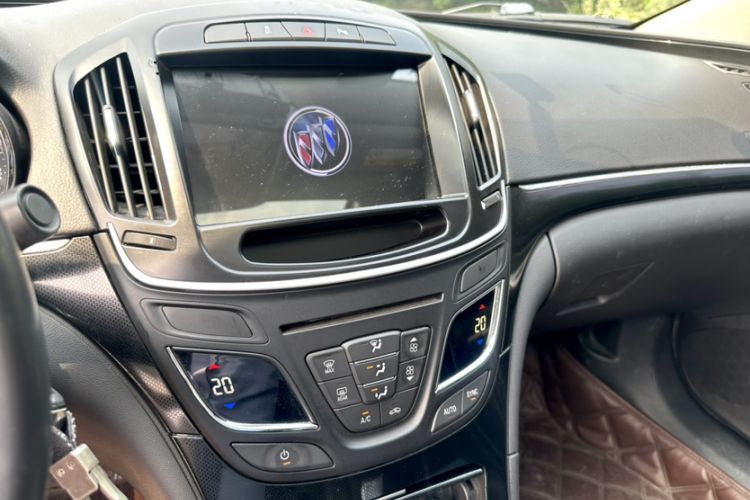 Used Buick Regal 2015 1.6T Leading Technology Model Audio And AC Panel