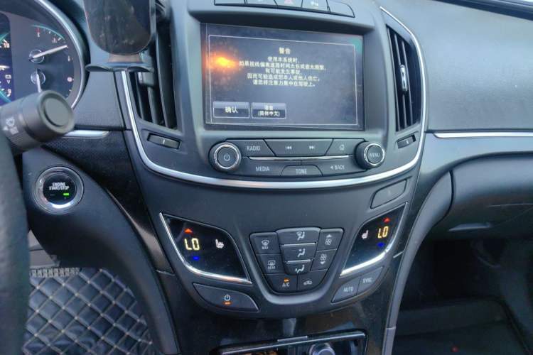 Used Buick Regal 2015 1.6T Elite Tech Model Audio And AC Panel