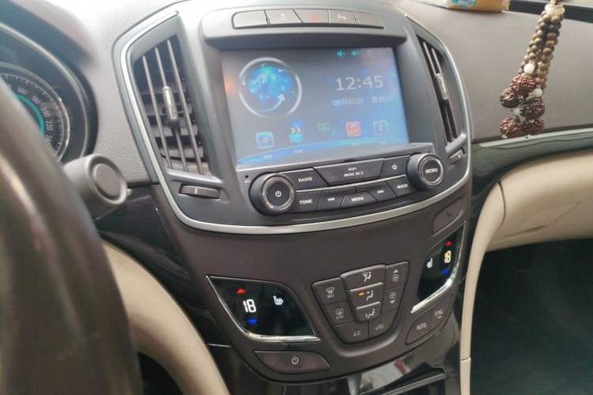 Used Buick Regal 2015 2.0L Elite Fashion Edition Audio And AC Panel