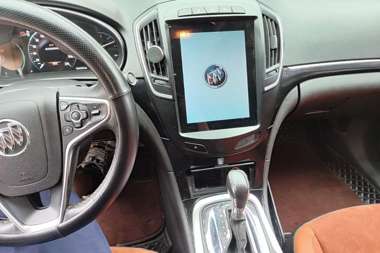 Used Buick Regal 2015 1.6T Elite Tech Model Audio And AC Panel