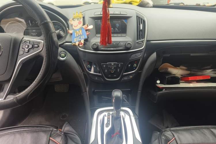 Used Buick Regal 2015 GS 2.0T Grand Sport Edition Audio And AC Panel