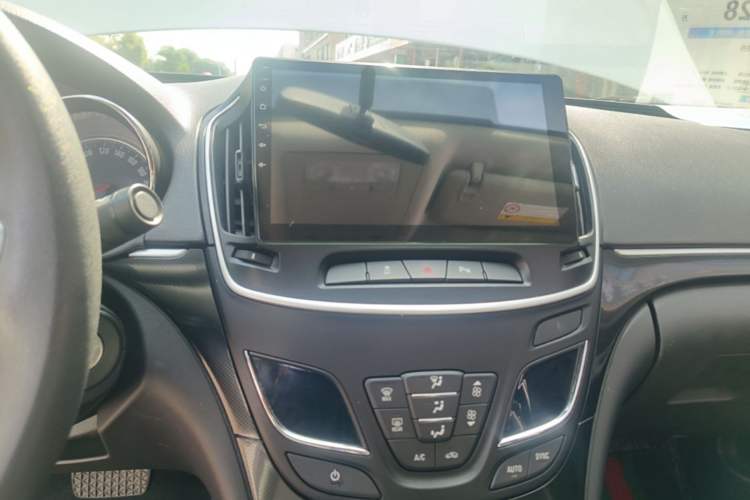 Used Buick Regal 2015 1.6T Leading Technology Model Audio And AC Panel